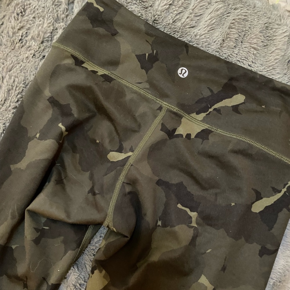 Lulu lemon leggings size 4